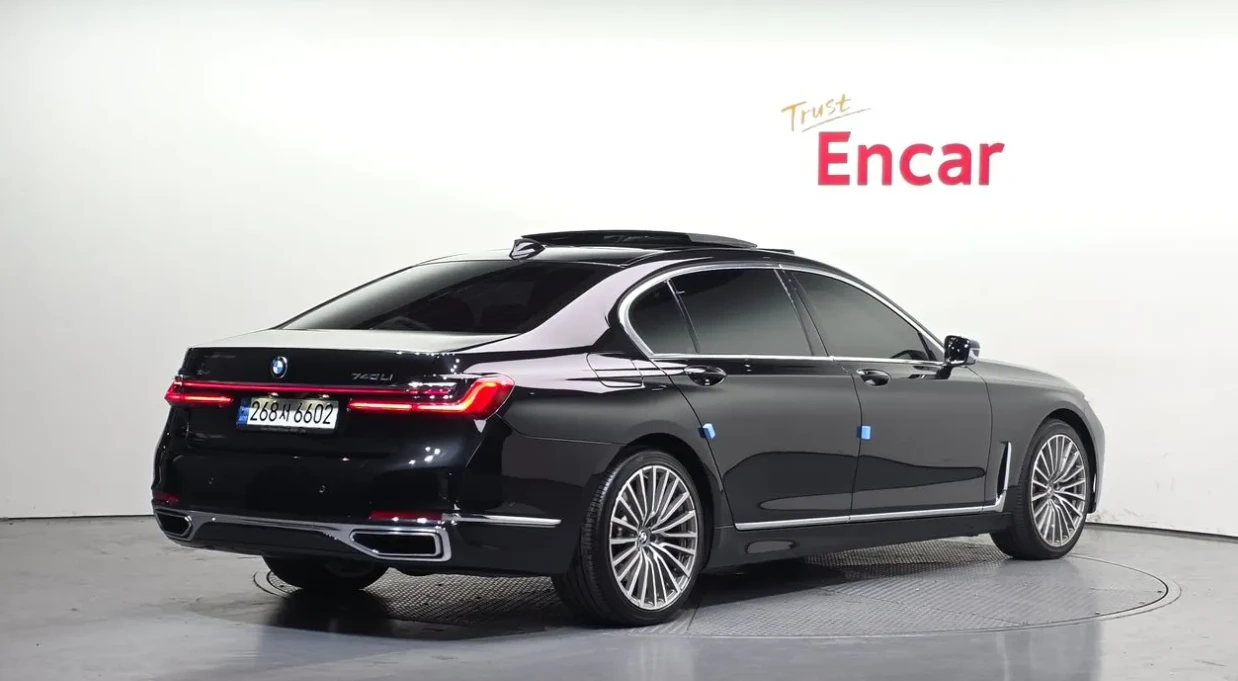 BMW 740 Li * ОБДУХВАНЕ * B&W * HEAD UP * TV * БЕЗ ИНЦИДЕНТ, снимка 3 - Автомобили и джипове - 55407382