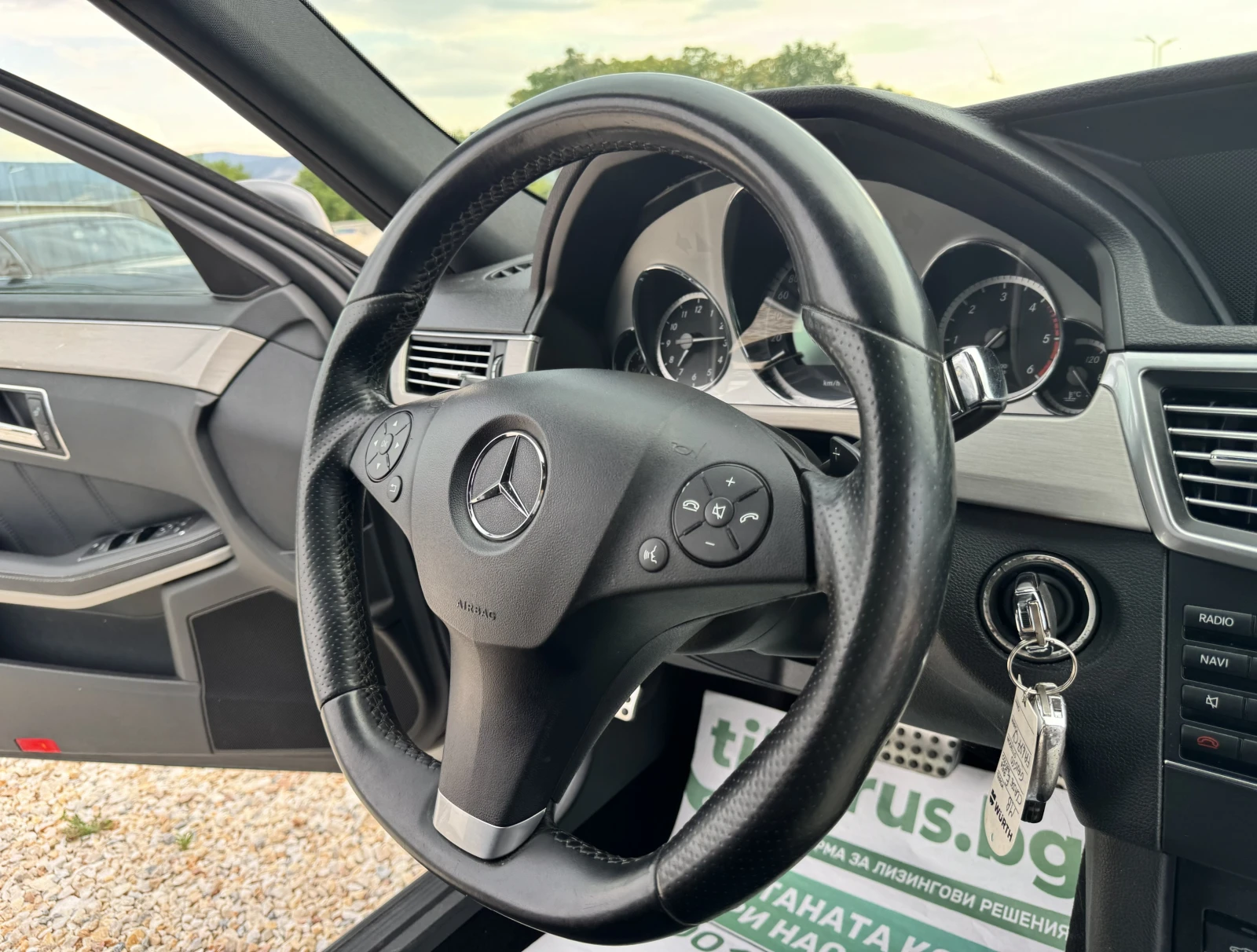 Mercedes-Benz E 350 AMG PACK 4X4 , снимка 12 - Автомобили и джипове - 55409671
