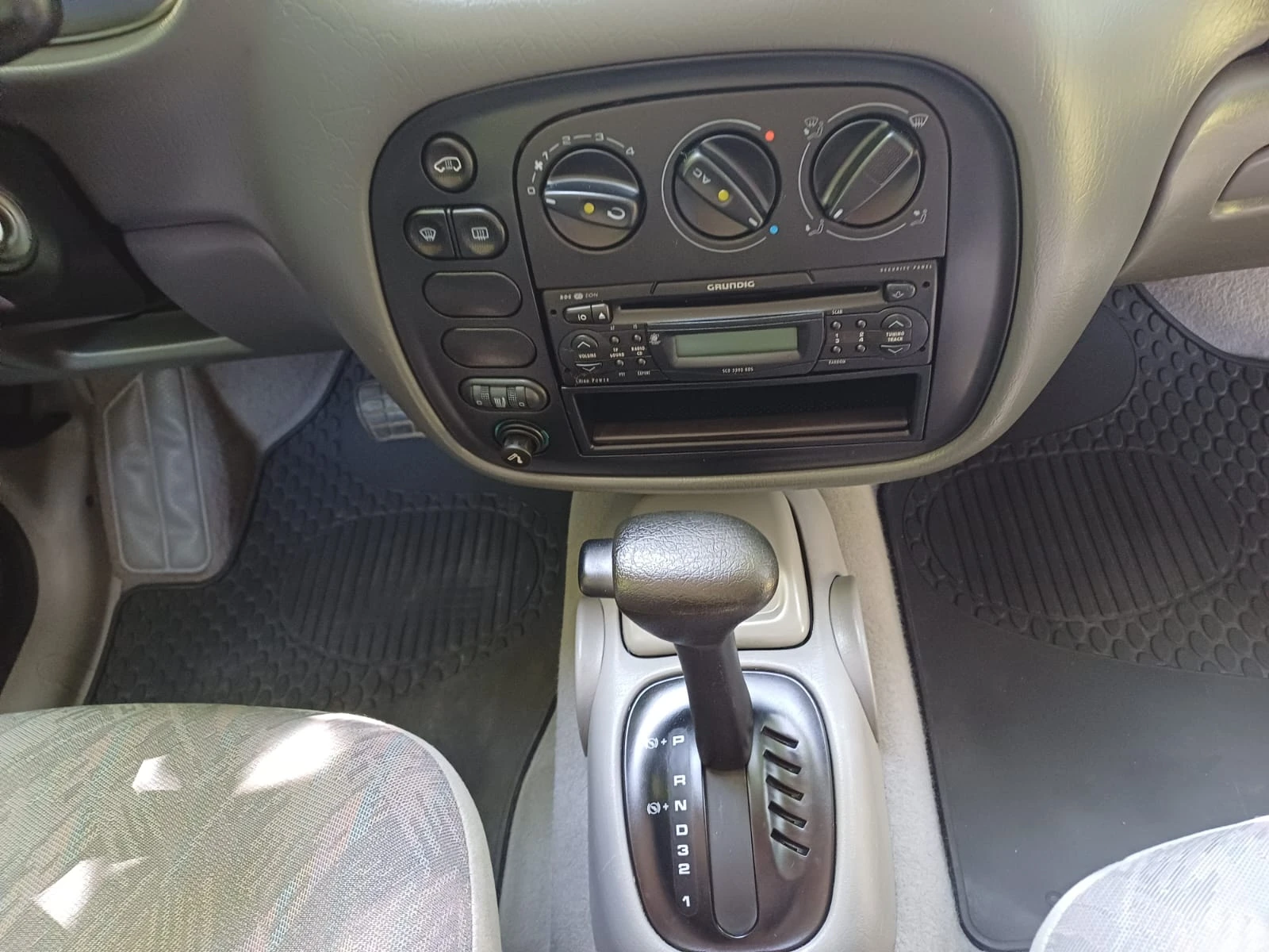 Ford Galaxy 1.9TDI(110k.s.)УНИКАТ АВТОМАТИК 160000КМ , снимка 14 - Автомобили и джипове - 55655725