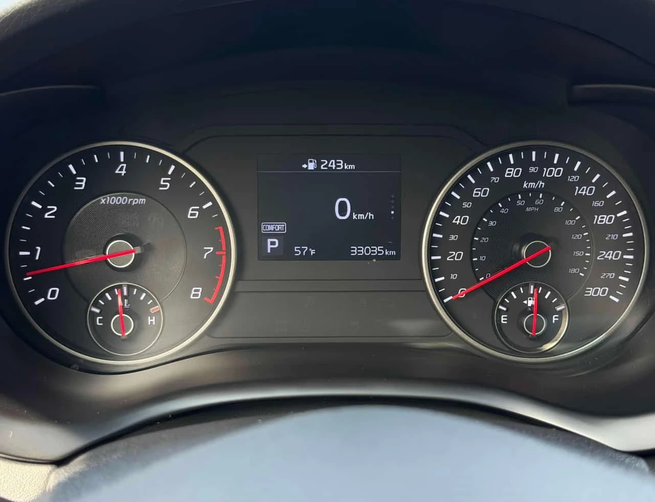 Kia Stinger  GT / CARFAX /3.6/CARPLAY, снимка 8 - Автомобили и джипове - 55702021