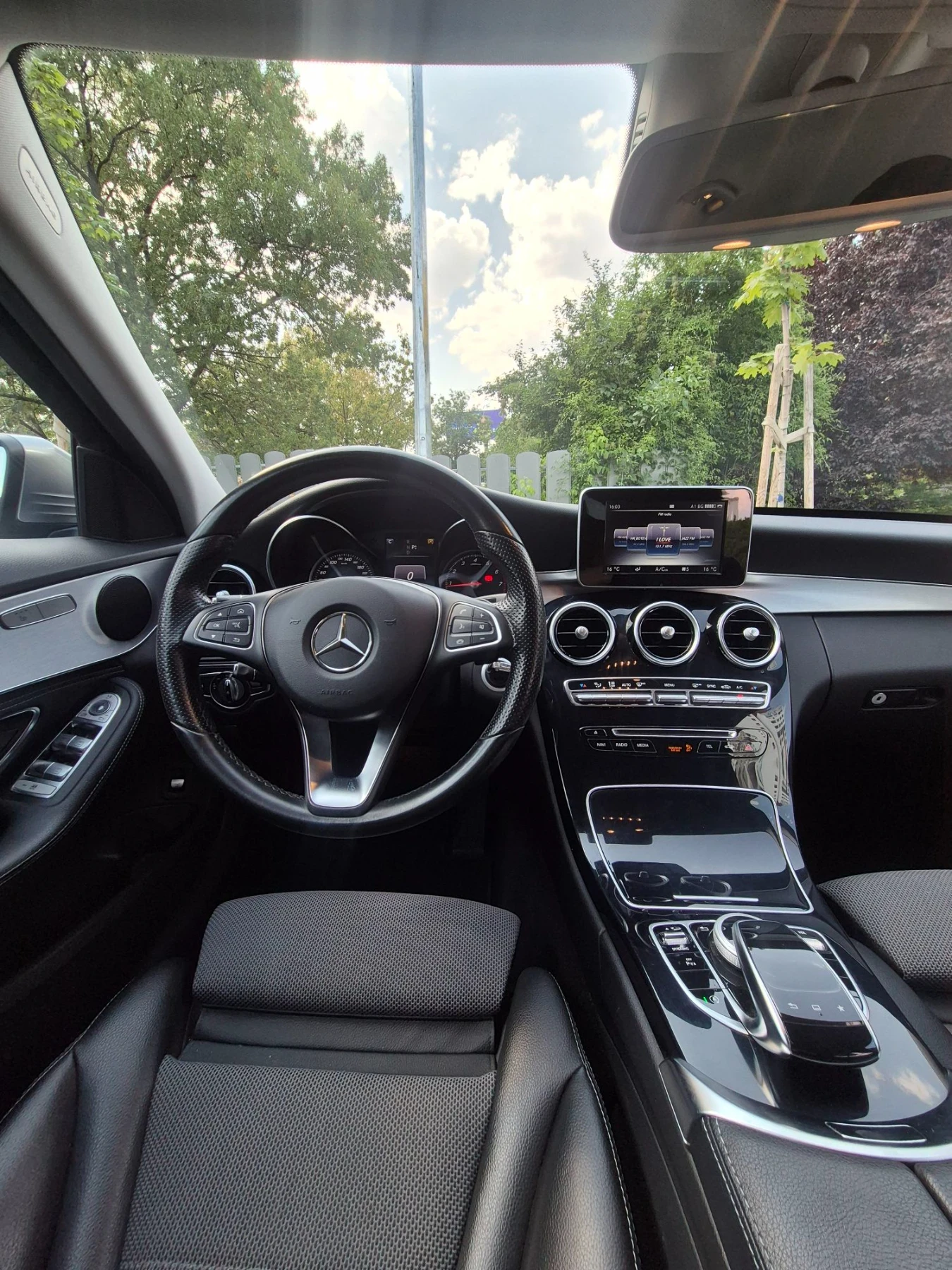 Mercedes-Benz C 200, снимка 10 - Автомобили и джипове - 55771107