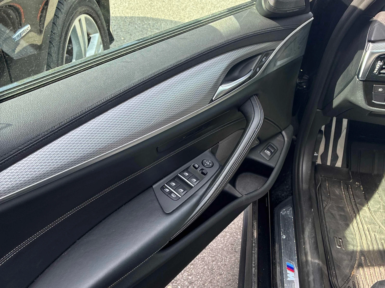 BMW 540 * 540i xDrive * CARFAX * ����� �� �����������  | Mobile.bg � ����������� 11
