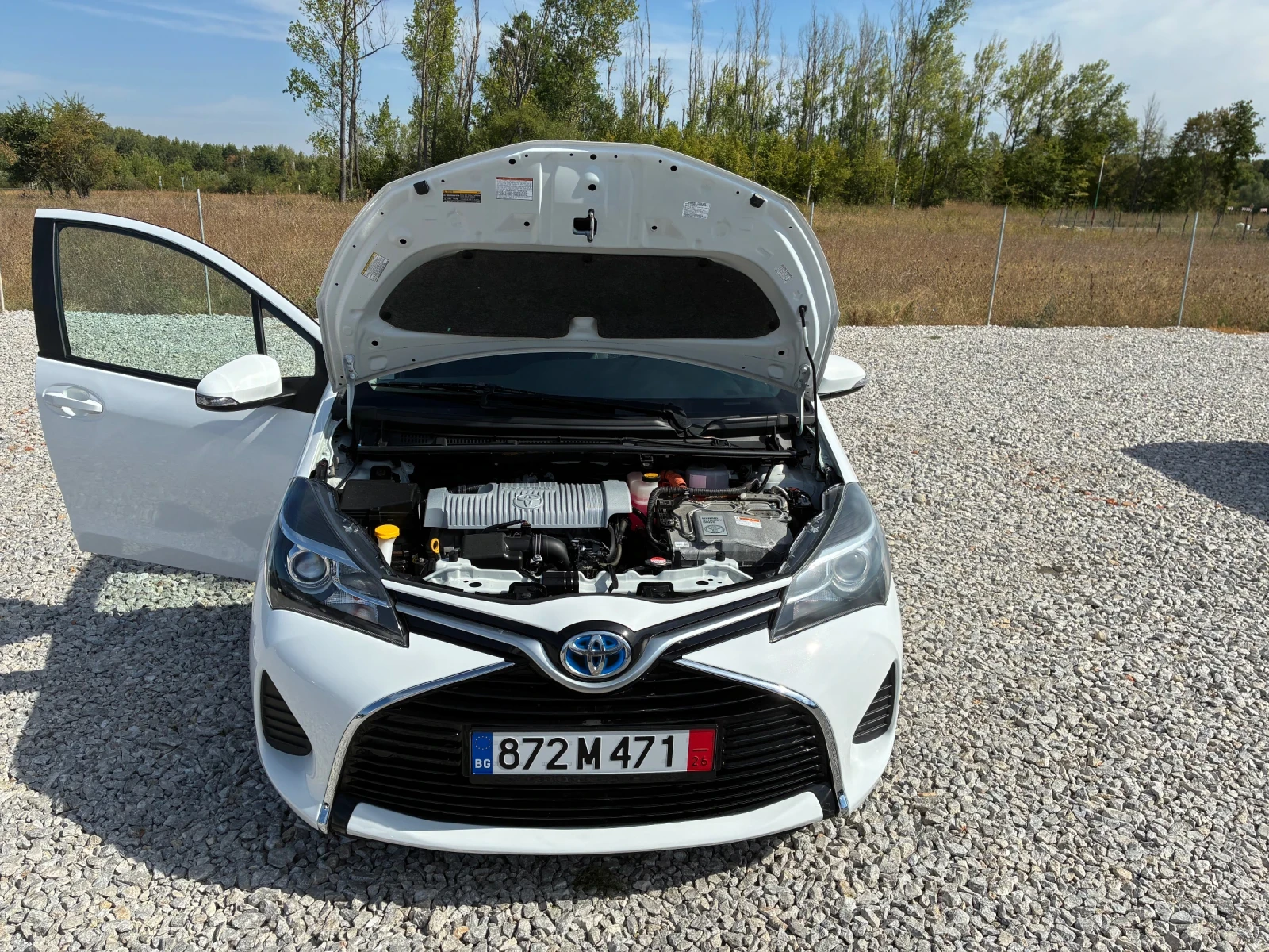 Toyota Yaris 1.5 E-CVT Hybrid Aut. 73ps, снимка 6 - Автомобили и джипове - 55937319