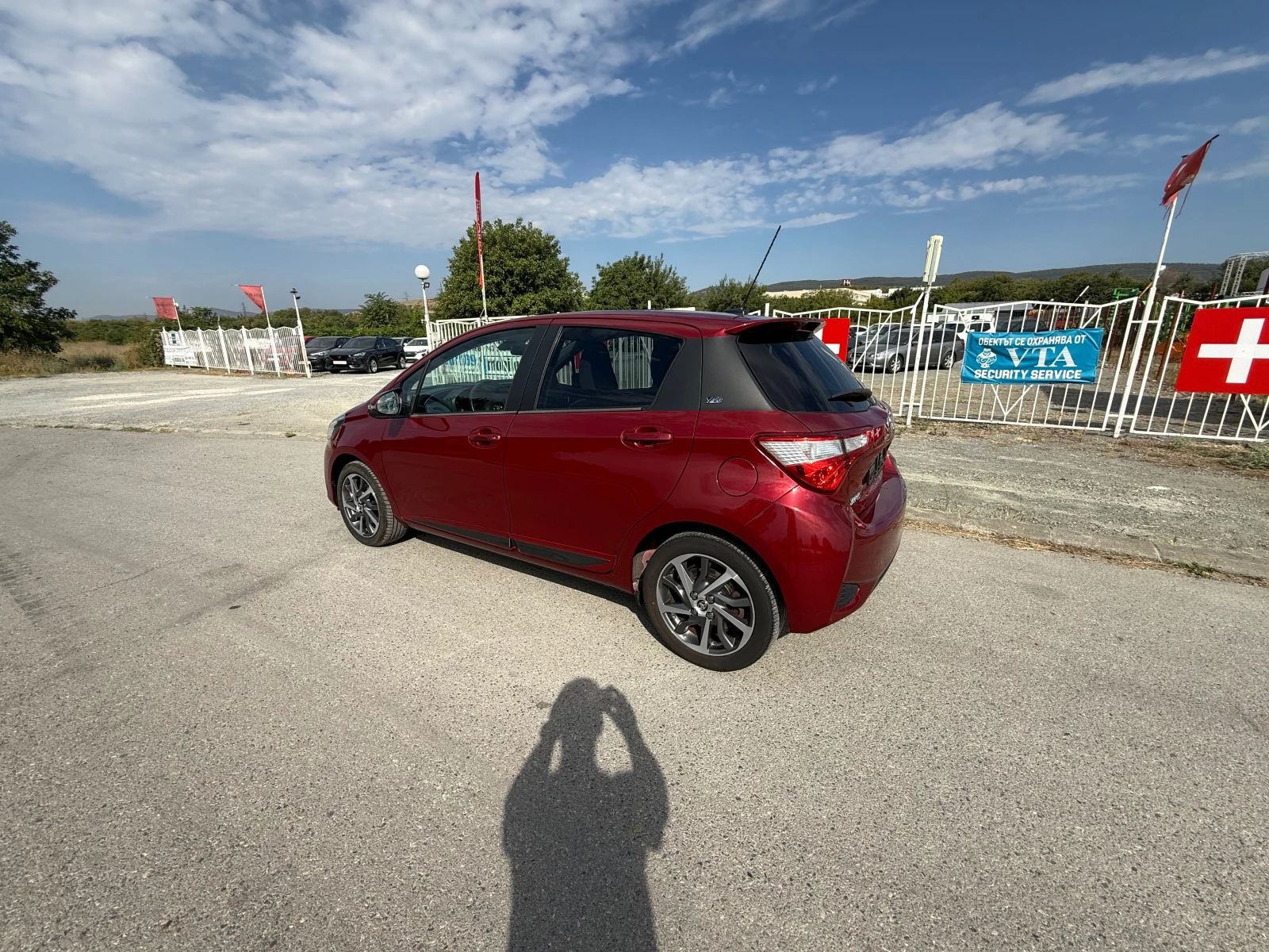 Toyota Yaris 20 - ANNIVERSARY  , FACELIFT , ШВЕЙЦАРИЯ, снимка 2 - Автомобили и джипове - 55944074