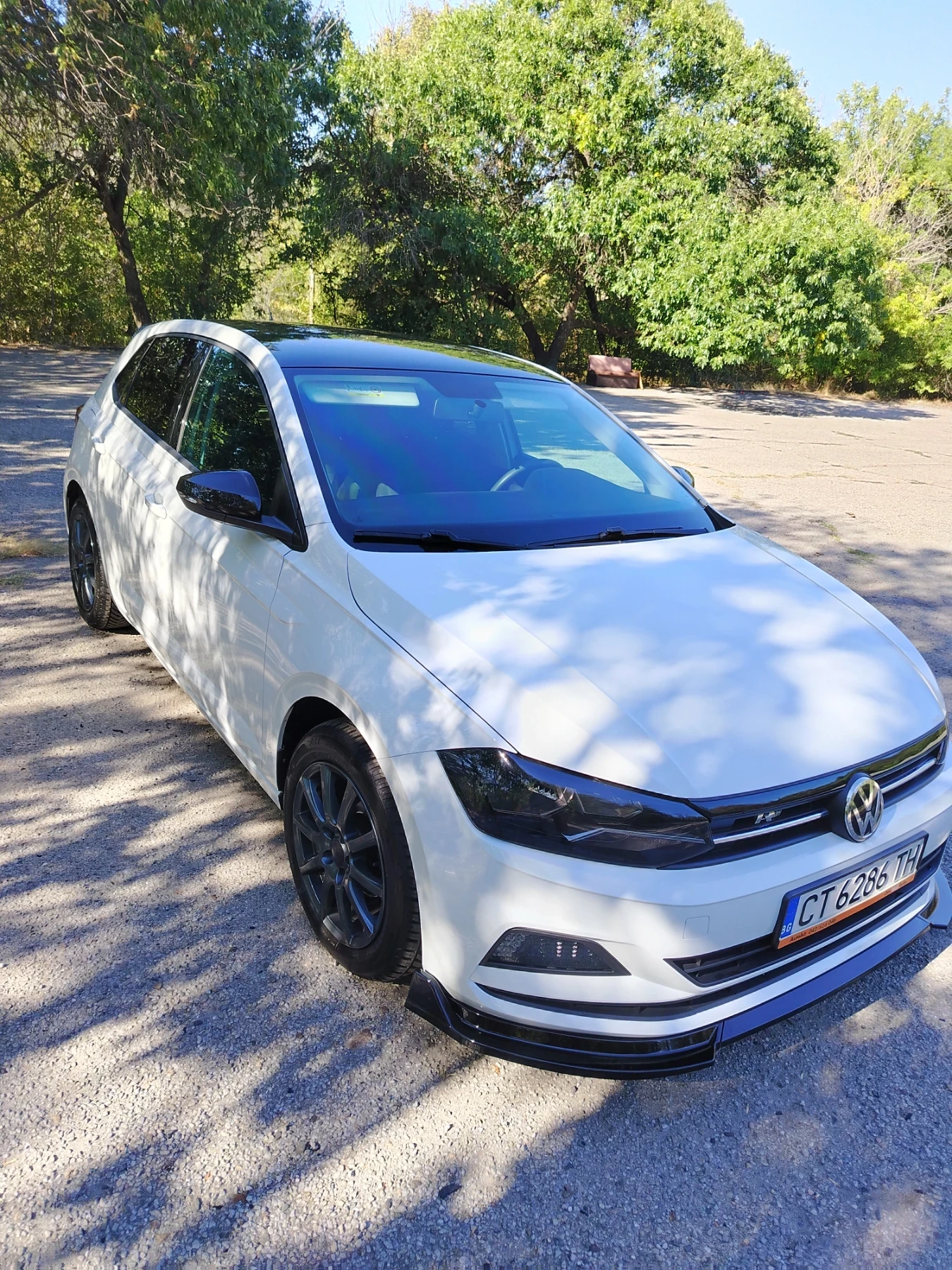 VW Polo 1.0 mpi R-Line, снимка 11 - Автомобили и джипове - 55968780