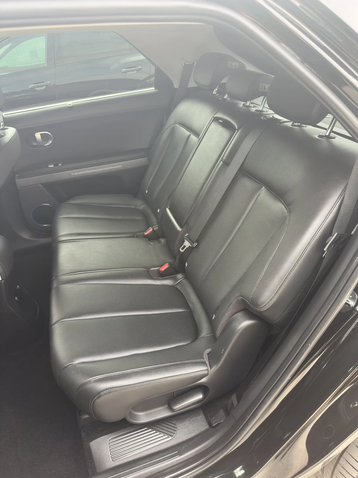Hyundai Ioniq 5 72.6KWh/UNIQ/ГАРАНЦИЯ/360/HEADUP/BOSE/SOH100%, снимка 8 - Автомобили и джипове - 56081179