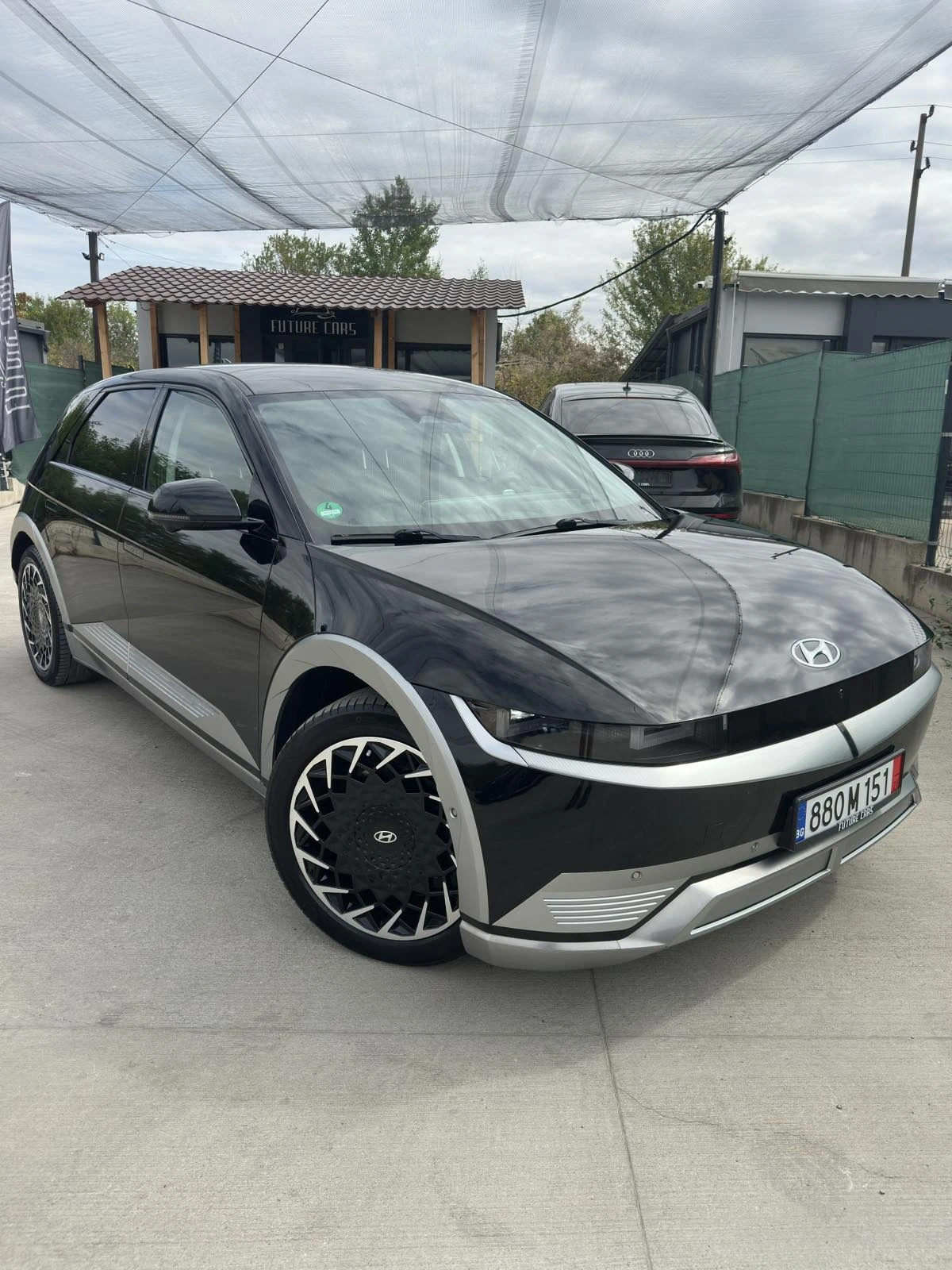 Hyundai Ioniq 5 72.6KWh/UNIQ/ГАРАНЦИЯ/360/HEADUP/BOSE/SOH100%, снимка 2 - Автомобили и джипове - 56081179