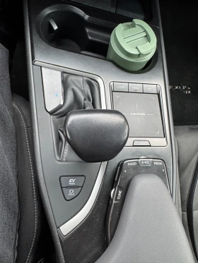 Lexus UX 250h 4WD, снимка 8