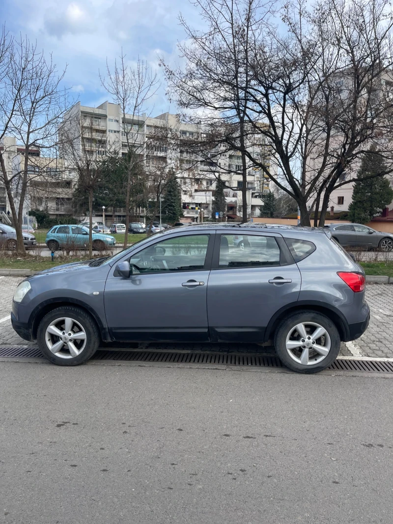 Nissan Qashqai Full екстри перфектно състояние , снимка 4 - Автомобили и джипове - 48530421