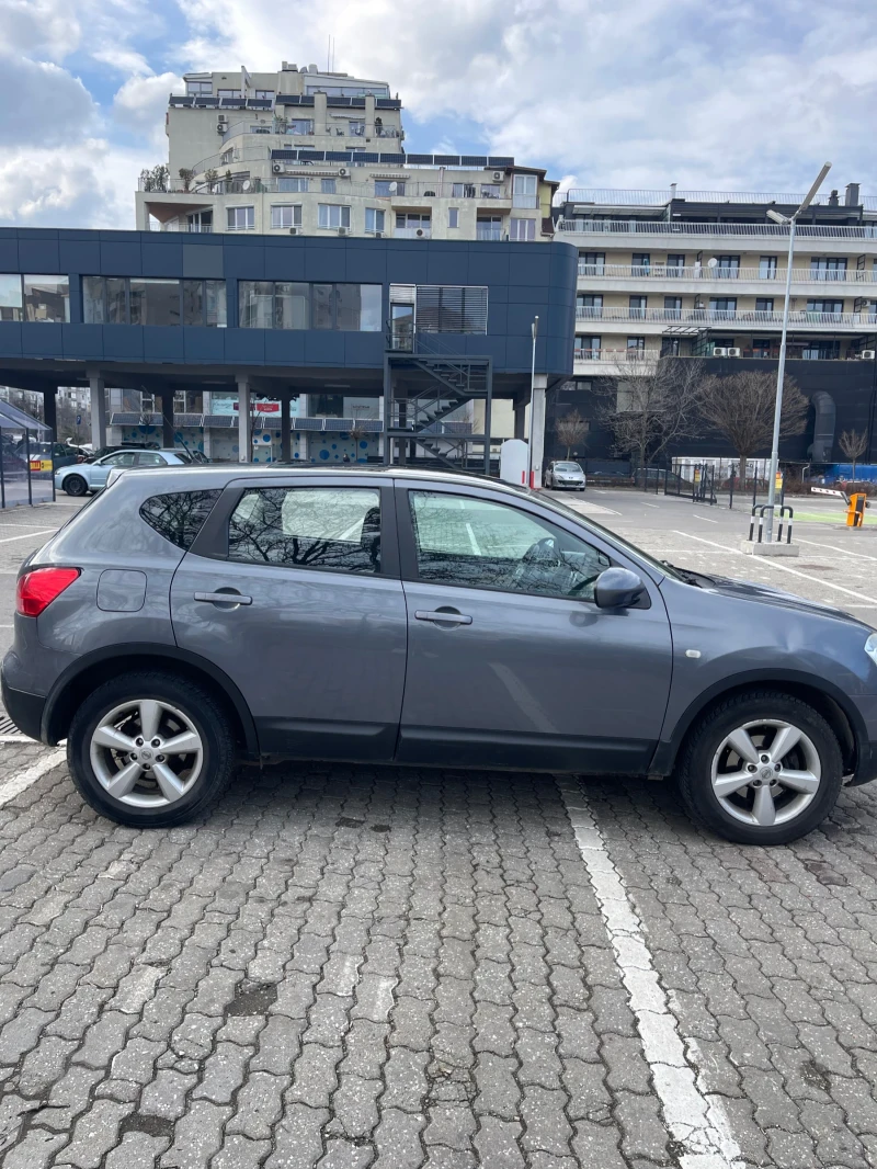 Nissan Qashqai Full екстри перфектно състояние , снимка 5 - Автомобили и джипове - 49498674