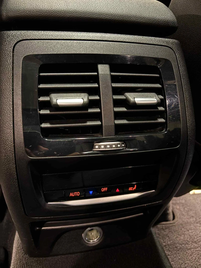 BMW X3 Xdrive 30i , снимка 8 - Автомобили и джипове - 52080395