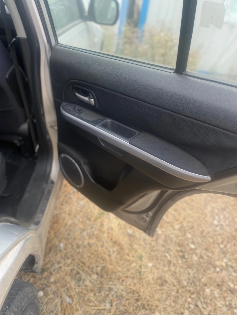 Suzuki Vitara 3, снимка 16 - Автомобили и джипове - 52711063