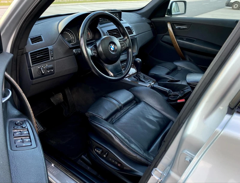 BMW X3 3.0D X-drive, АВТОМАТ/ПАНОРАМА/СПОРТ ПАКЕТ, снимка 10 - Автомобили и джипове - 53158104