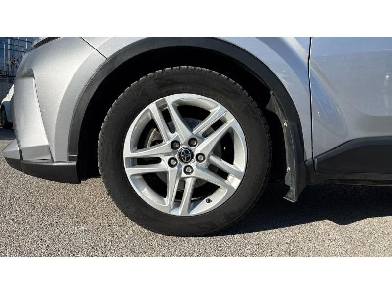 Toyota C-HR 1.8 HYB E-CVT CENTER, снимка 16 - Автомобили и джипове - 53826412