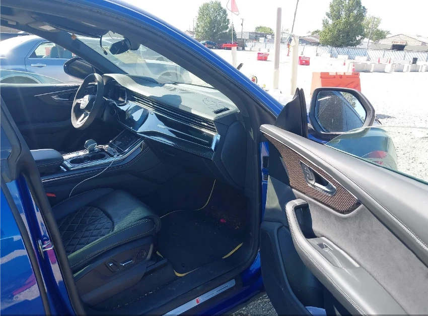 Audi SQ8 MATRIX* 360* 12 ХИЛ.КМ. - изображение 10