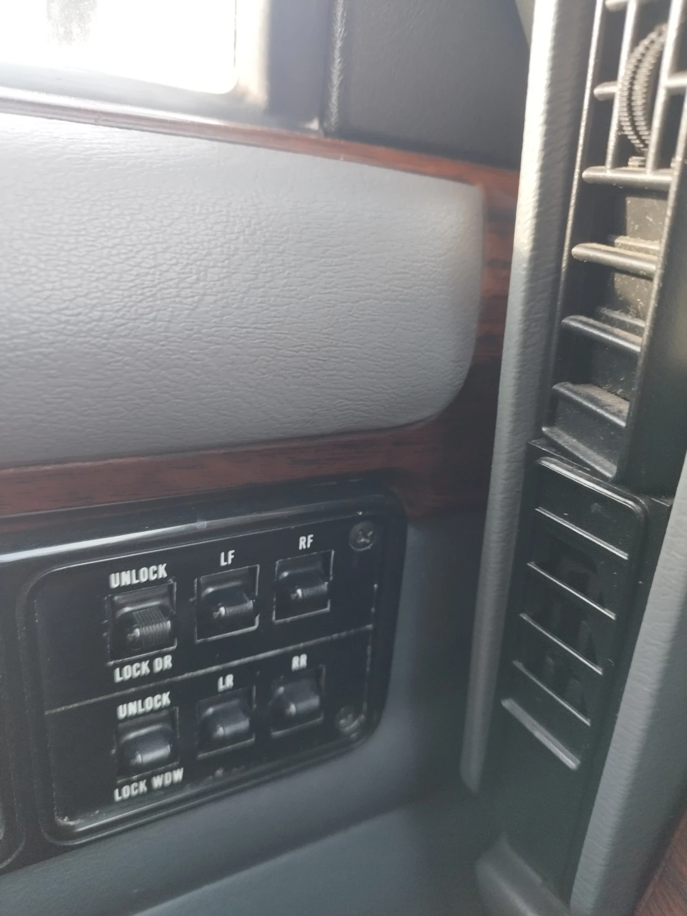 Jeep Cherokee 4.0 | Mobile.bg � ����������� 12