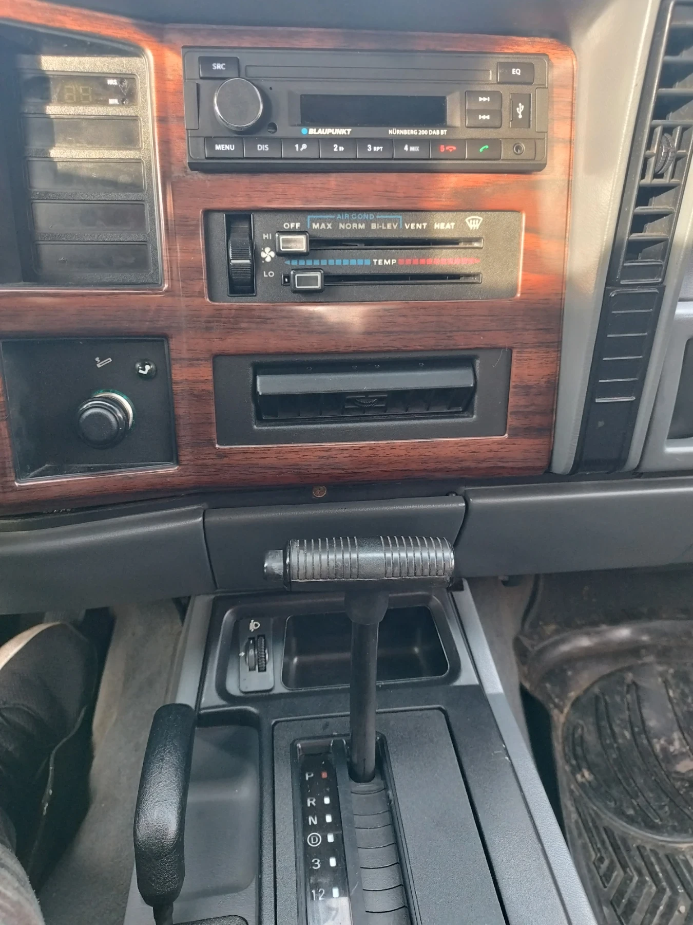 Jeep Cherokee 4.0 | Mobile.bg � ����������� 9