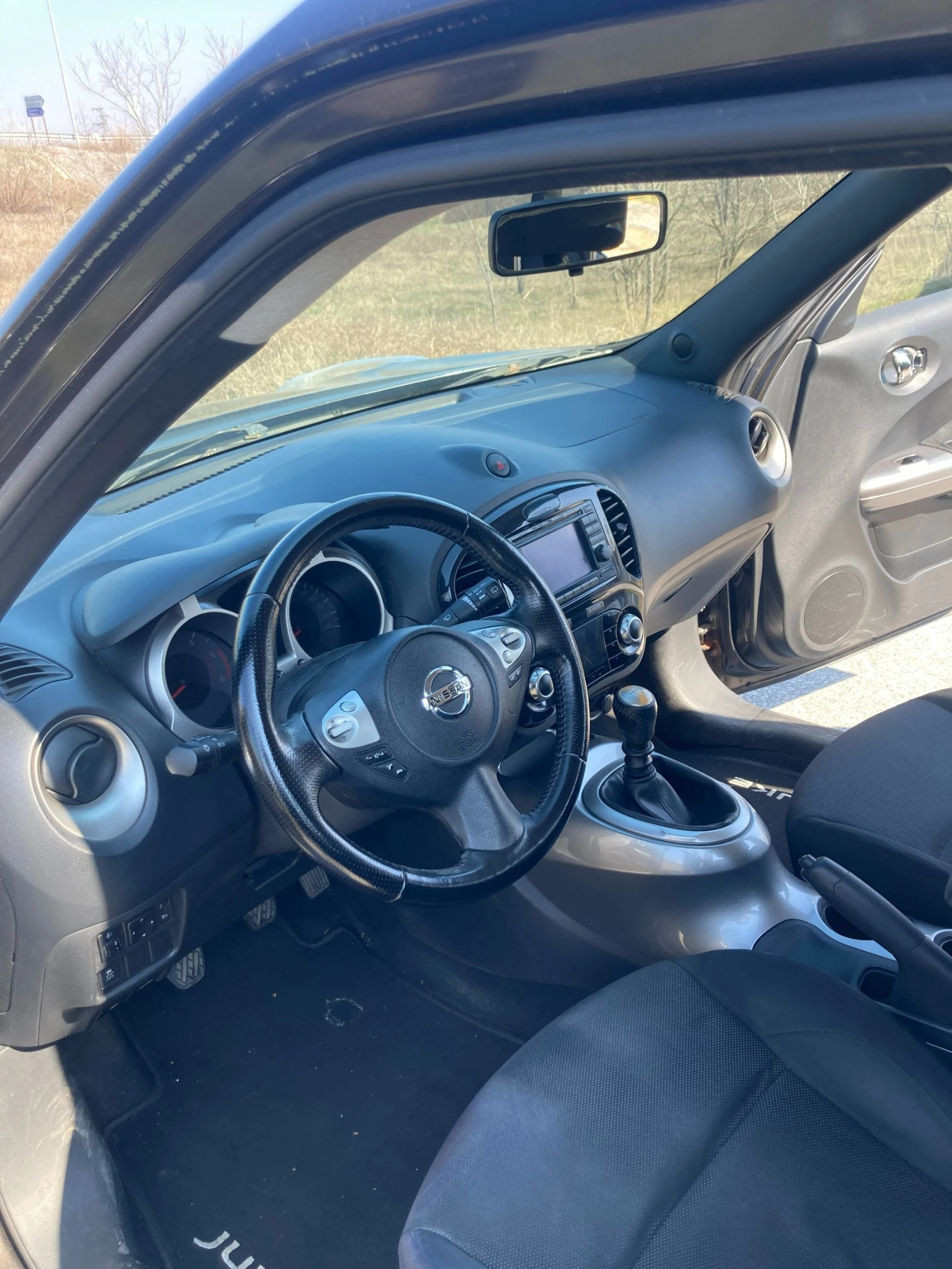Nissan Juke, снимка 8 - Автомобили и джипове - 53763711