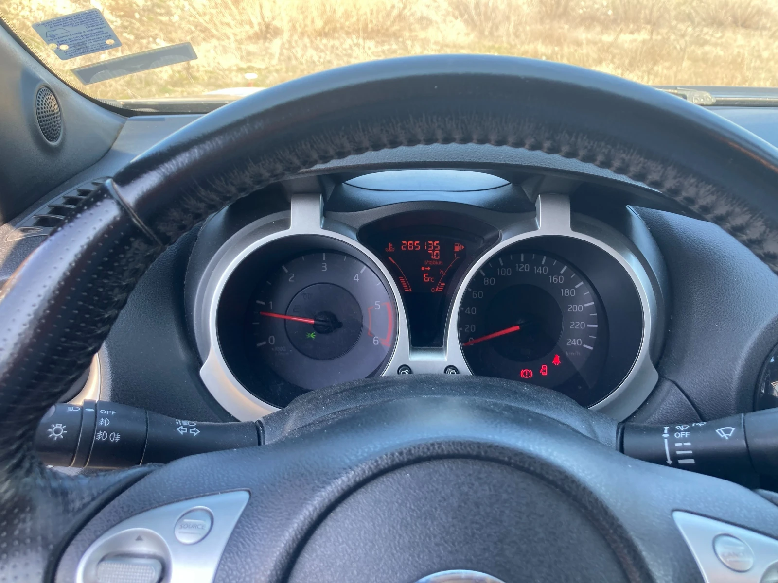 Nissan Juke, снимка 14 - Автомобили и джипове - 53763711