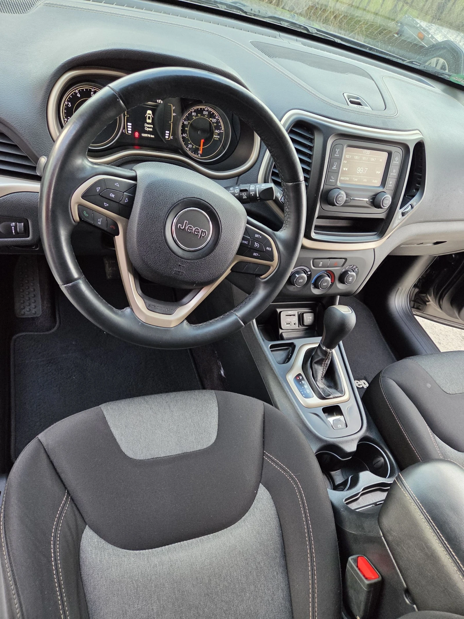 Jeep Cherokee Automatic /Nato car, снимка 9 - Автомобили и джипове - 54087042