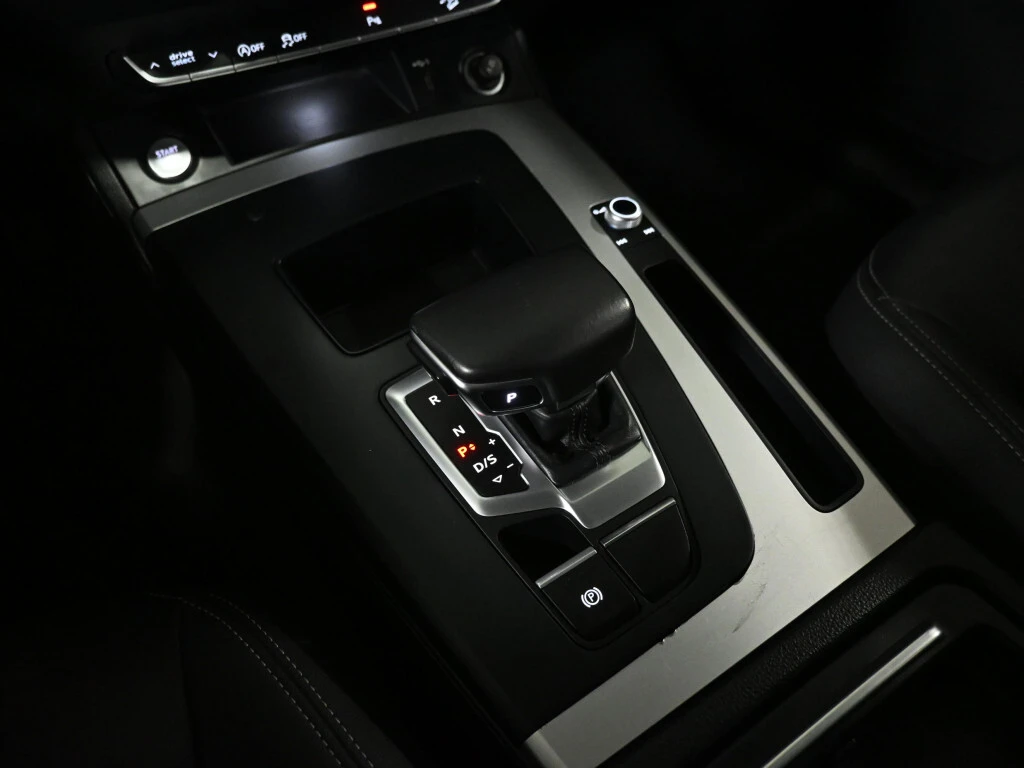 Audi Q5 S-LINE| PANO| AMBIENT| ПАМЕТ| ФИКСИРАНА ЦЕНА| , снимка 15 - Автомобили и джипове - 54216622