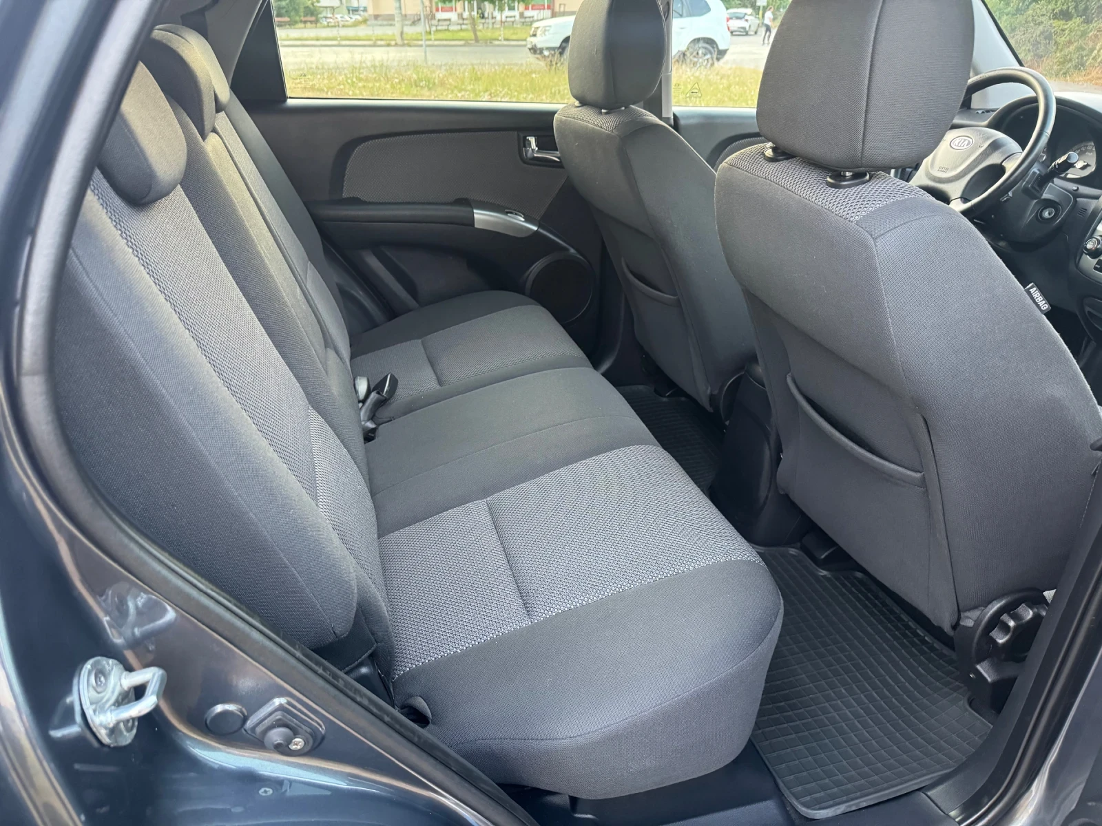 Kia Sportage 2.0Бензин 4х4 FaceLift, снимка 12 - Автомобили и джипове - 55658414