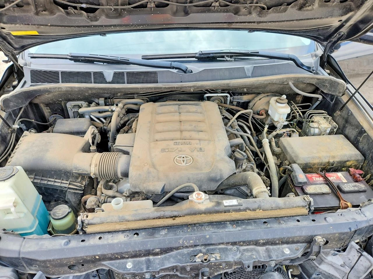 Toyota Sequoia 5.7l Trd Sport, снимка 12 - Автомобили и джипове - 56202662