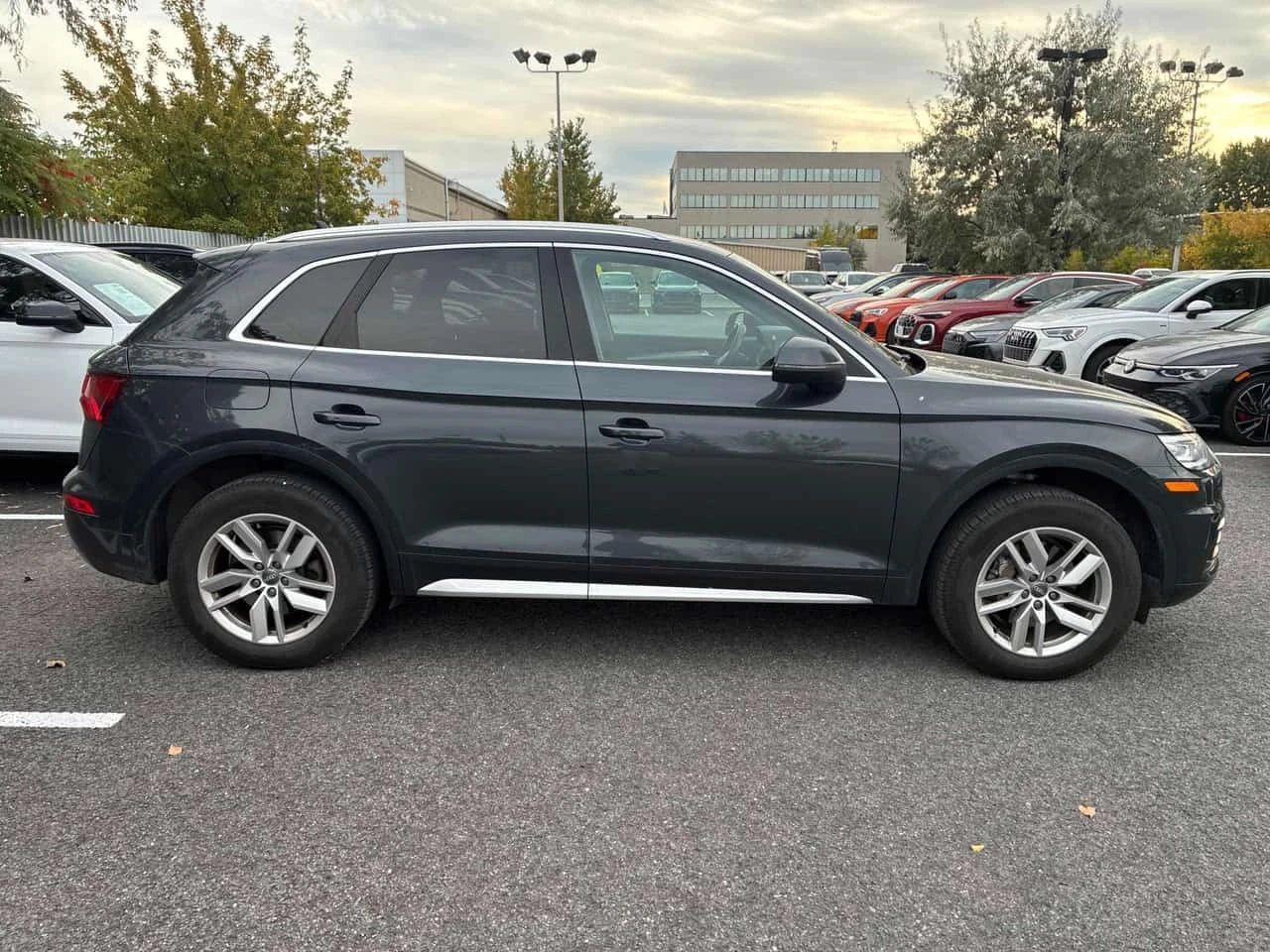 Audi Q5 * Komfort * CARFAX * ������ ���������������� *  | Mobile.bg � ����������� 5