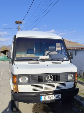 Mercedes-Benz 208, снимка 1