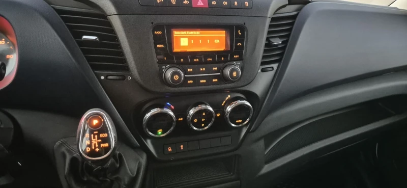 Iveco 35c18 Швейцария, 4.70м каросерия, снимка 9 - Бусове и автобуси - 51784688