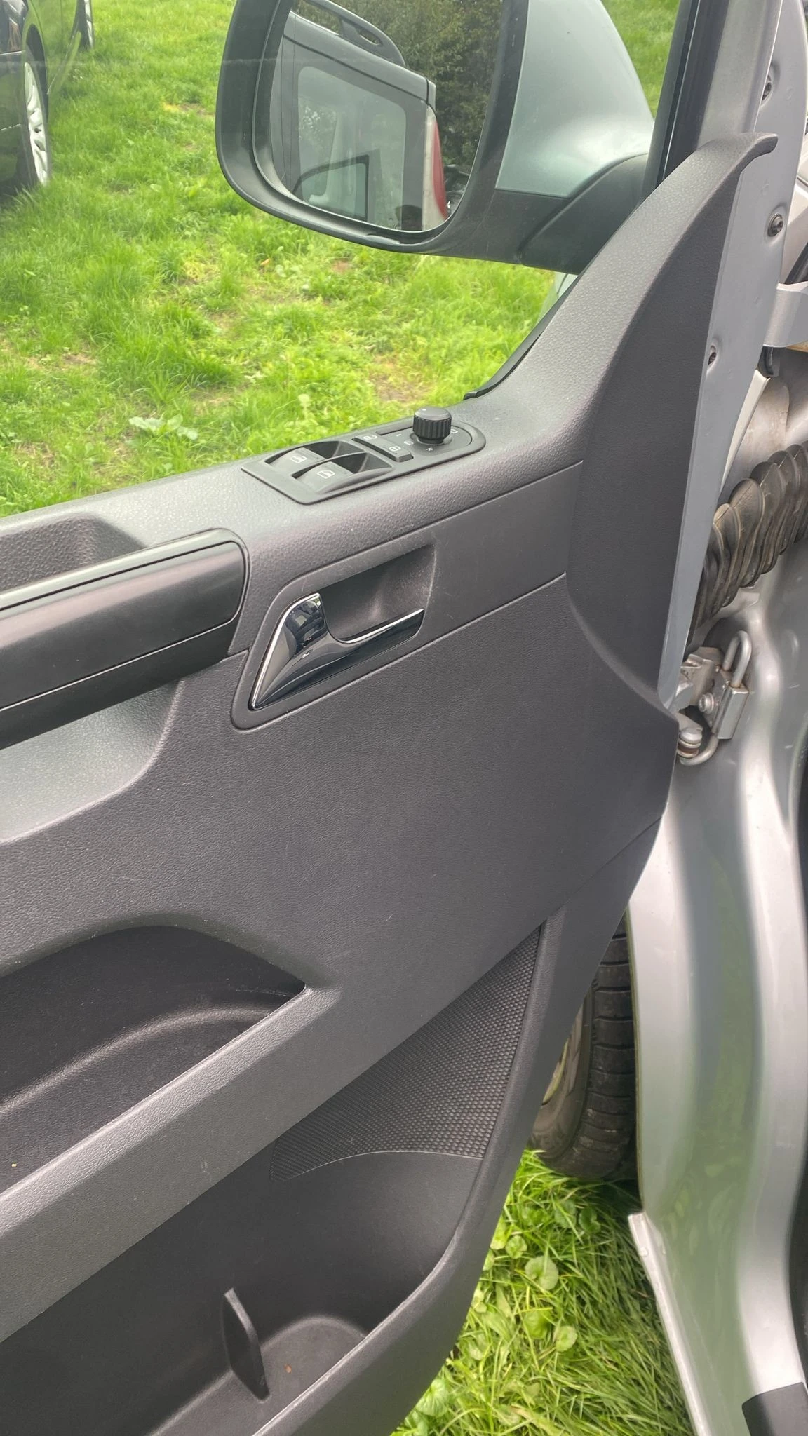 VW Caravelle T5 Transporter Lang 2.0 TDI DSG 9-местен - изображение 10