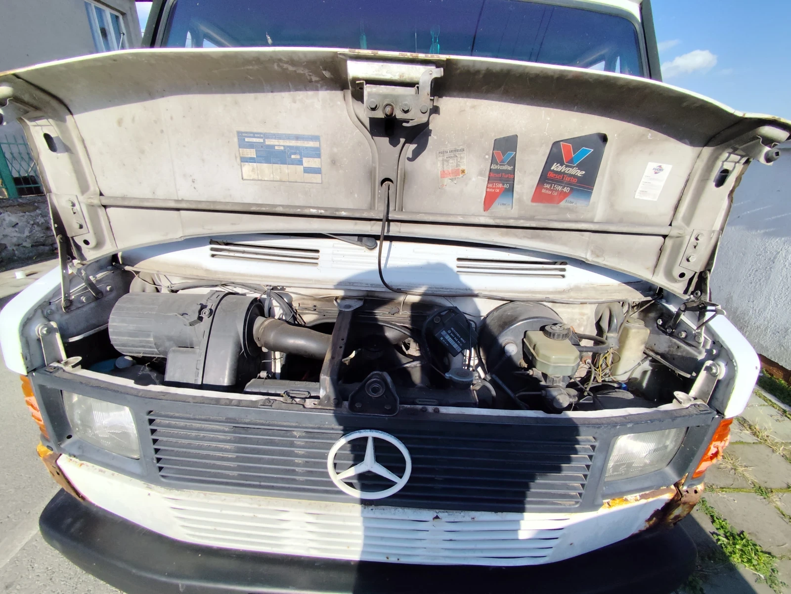 Mercedes-Benz 208  - изображение 8