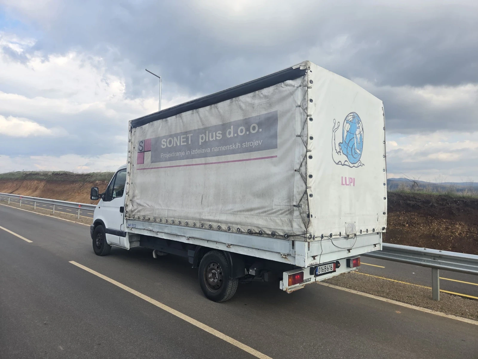 Renault Master, снимка 4 - Бусове и автобуси - 54113919