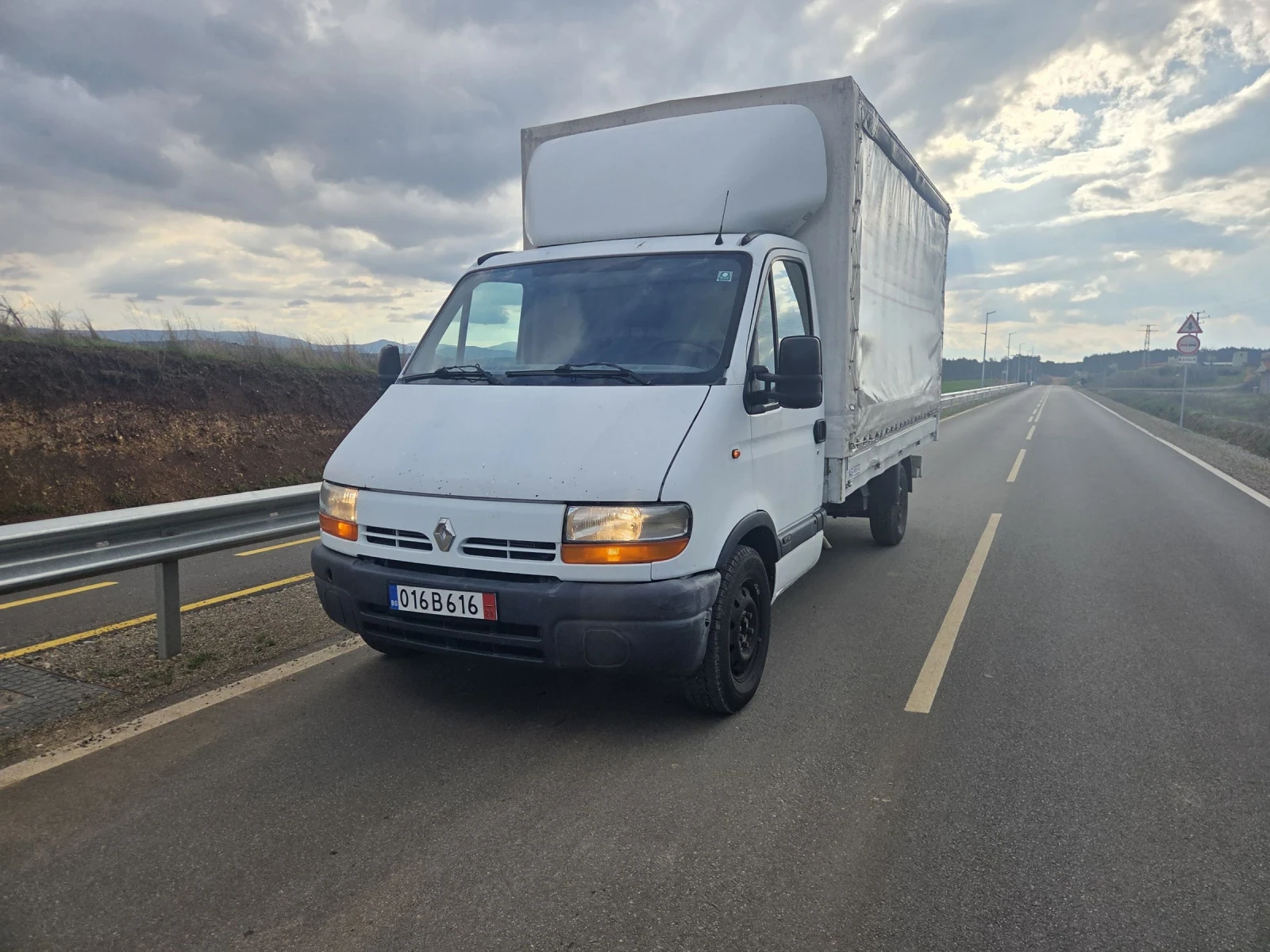 Renault Master, снимка 3 - Бусове и автобуси - 54113919