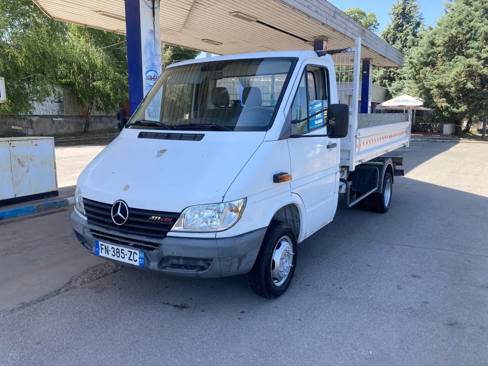 Mercedes-Benz 411