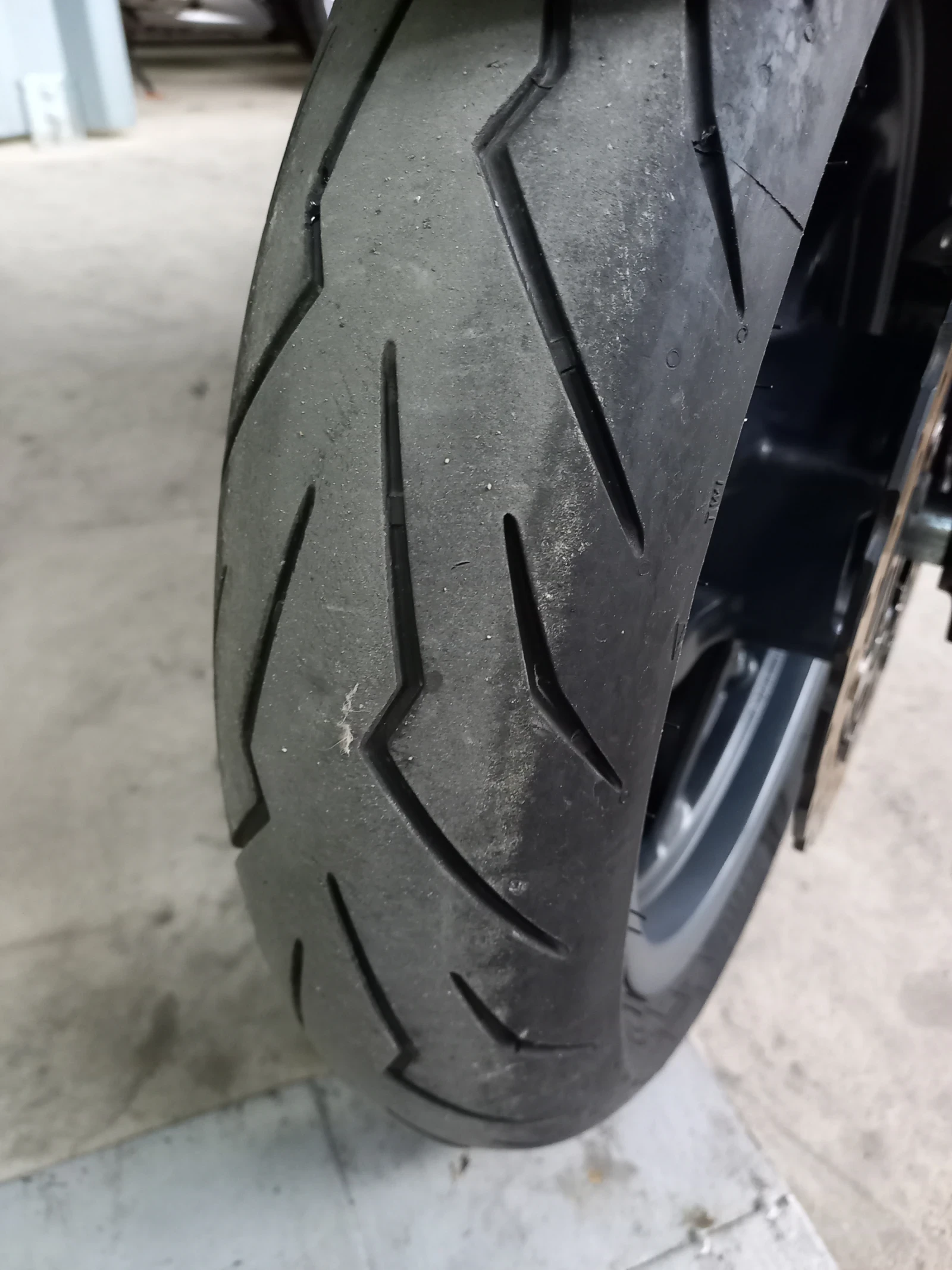 Kymco AK 550 LED ABS - изображение 9