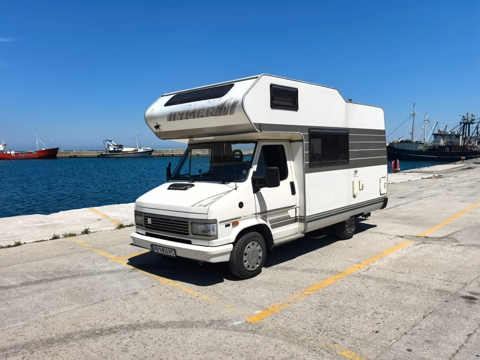 Кемпер HYMER / ERIBA, снимка 16 - Каравани и кемпери - 55530468