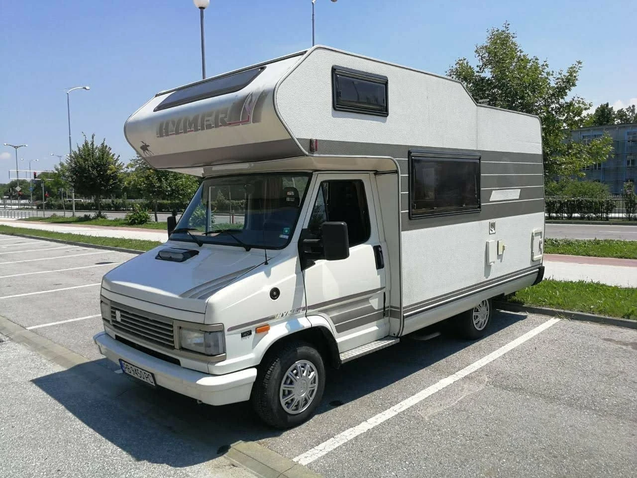 Кемпер HYMER / ERIBA, снимка 2 - Каравани и кемпери - 55530468