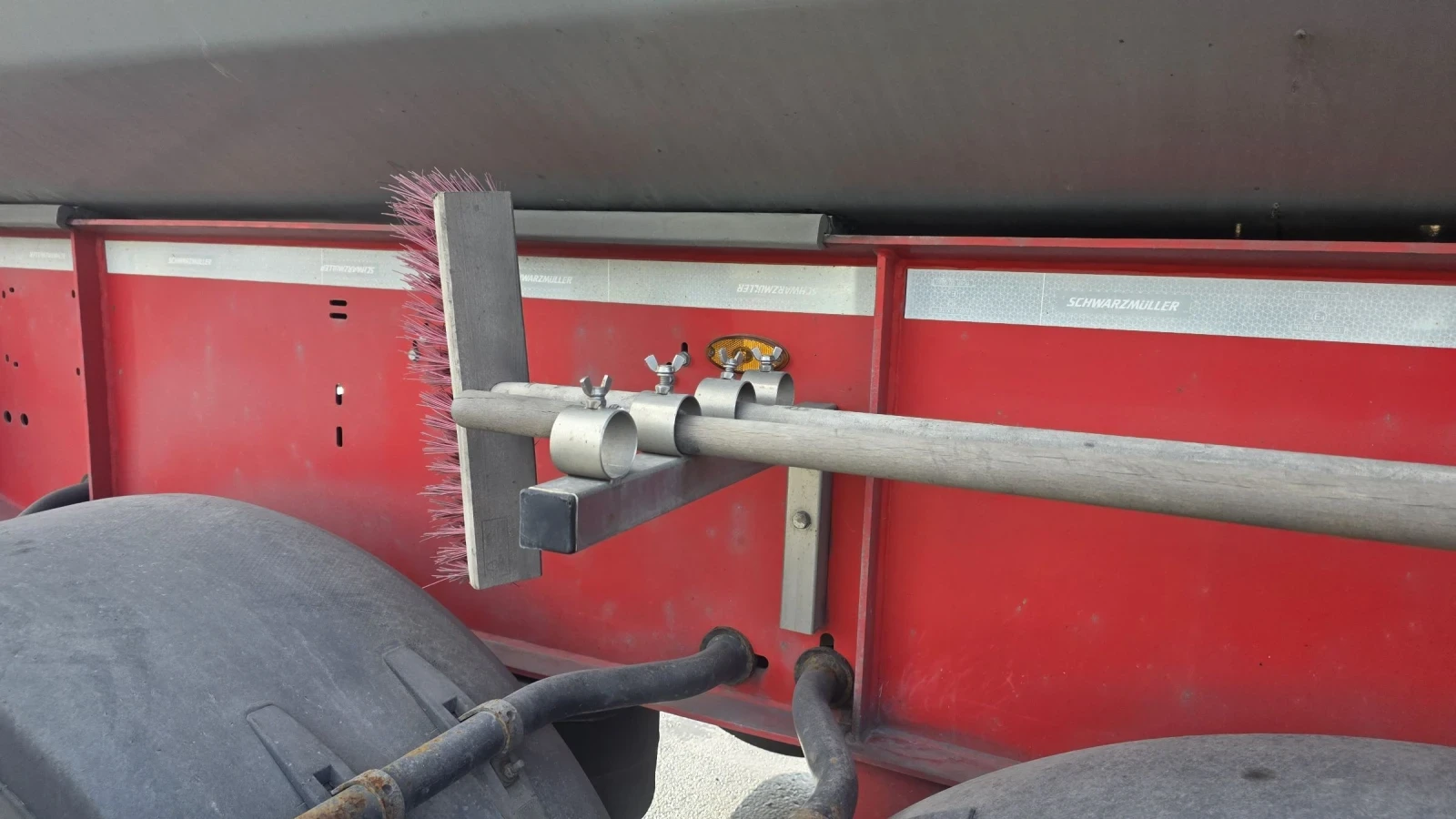 Полуремарке Schwarzmuller 28 куб.см., снимка 9 - Ремаркета - 53998512