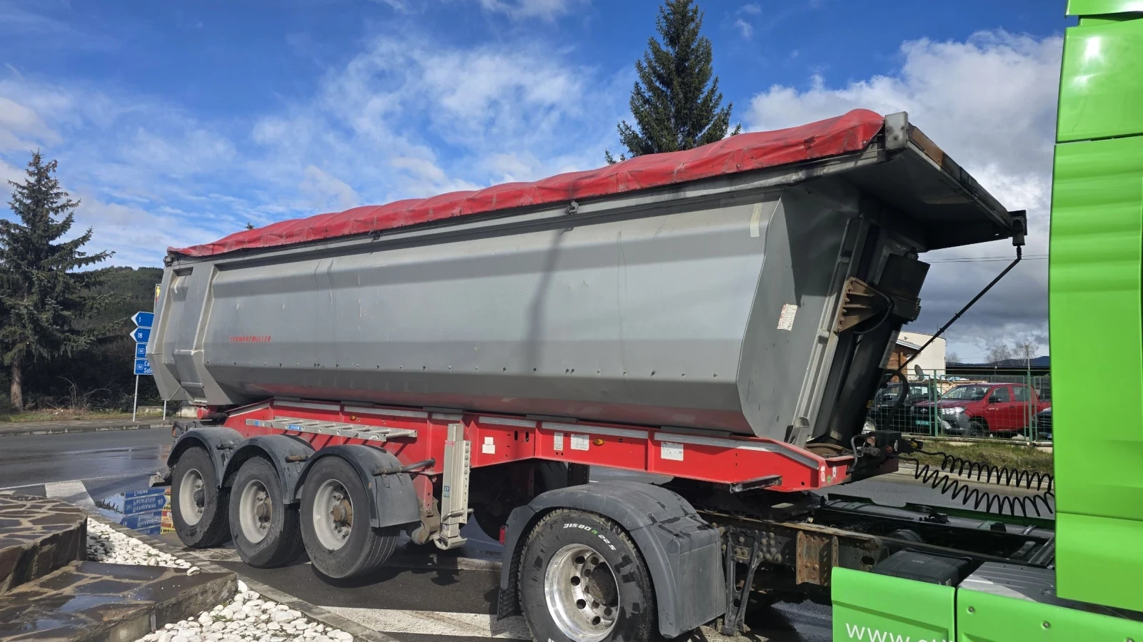 Полуремарке Schwarzmuller 28 куб.см., снимка 2 - Ремаркета - 53998512