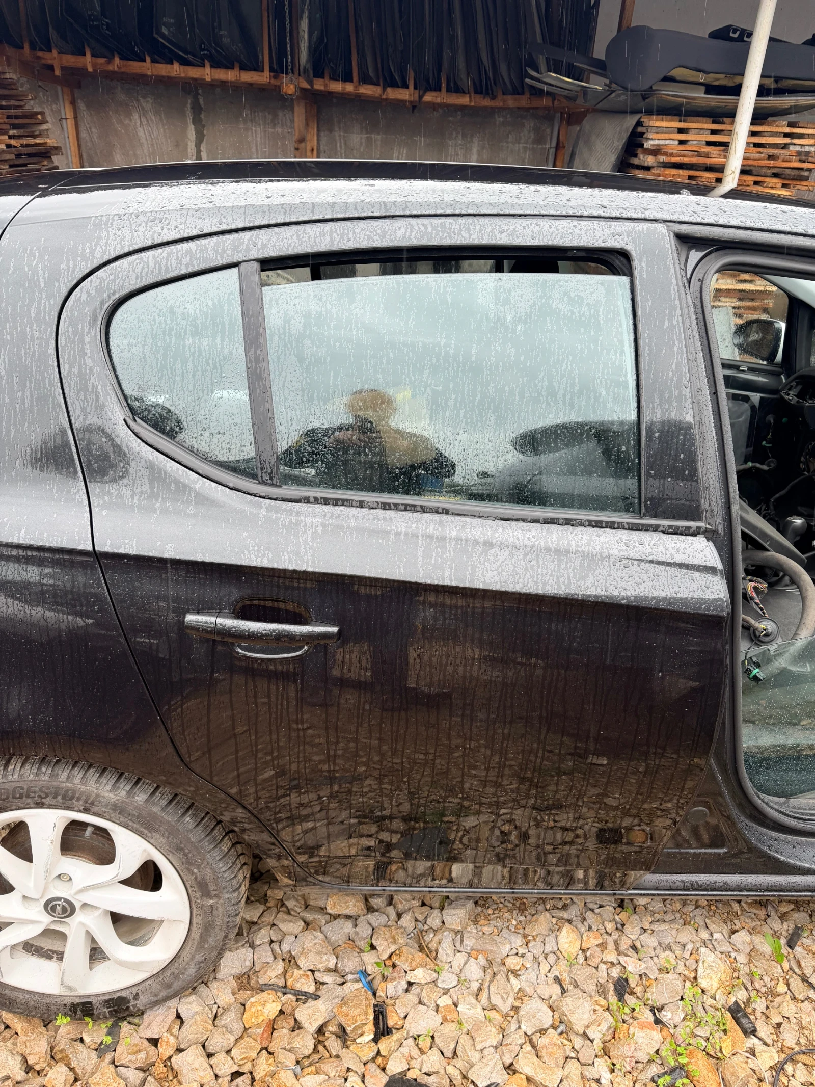 Задна дясна врата OPEL CORSA E Черна/черен цвят 