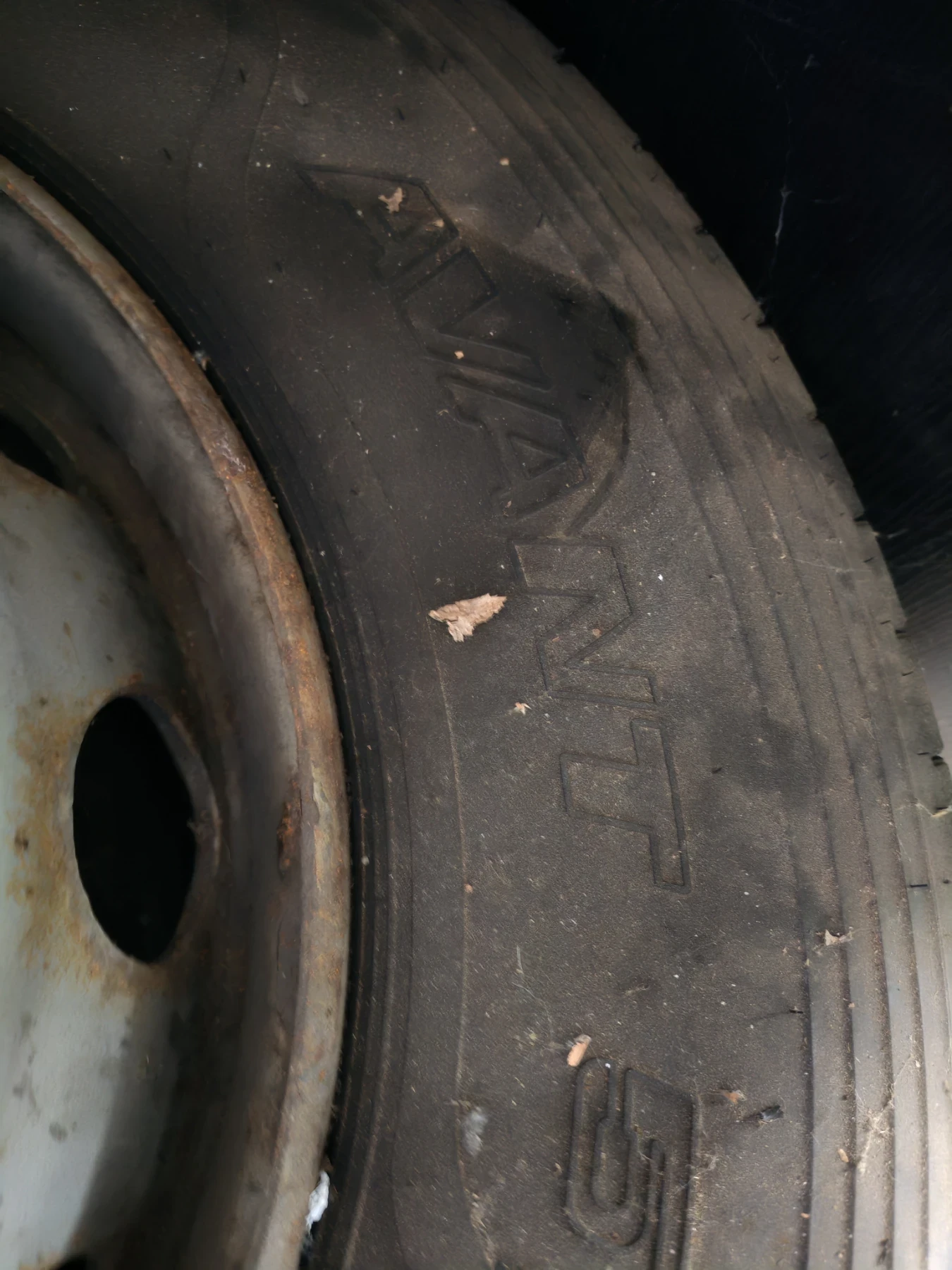 Гуми с джанти Sava 315/70R22.5