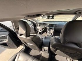 Volvo V60 D6 Plug-in Hybrid, снимка 17