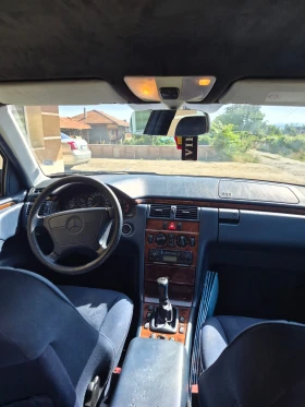 Mercedes-Benz E 220 CDI, снимка 8