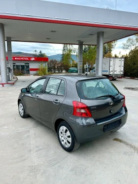 Toyota Yaris 1.0 Бензин, снимка 4