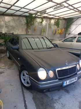 Mercedes-Benz E 200 Газ , снимка 4