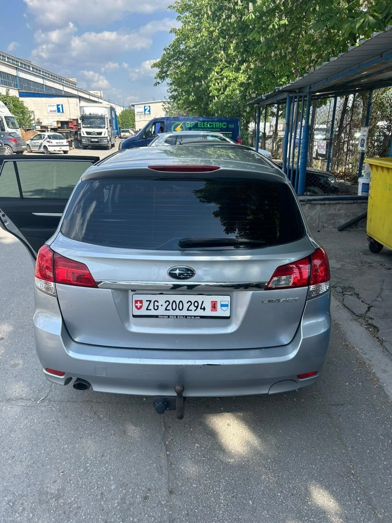 Subaru Legacy 2.5i AWD.Швейцария, снимка 4 - Автомобили и джипове - 47337399