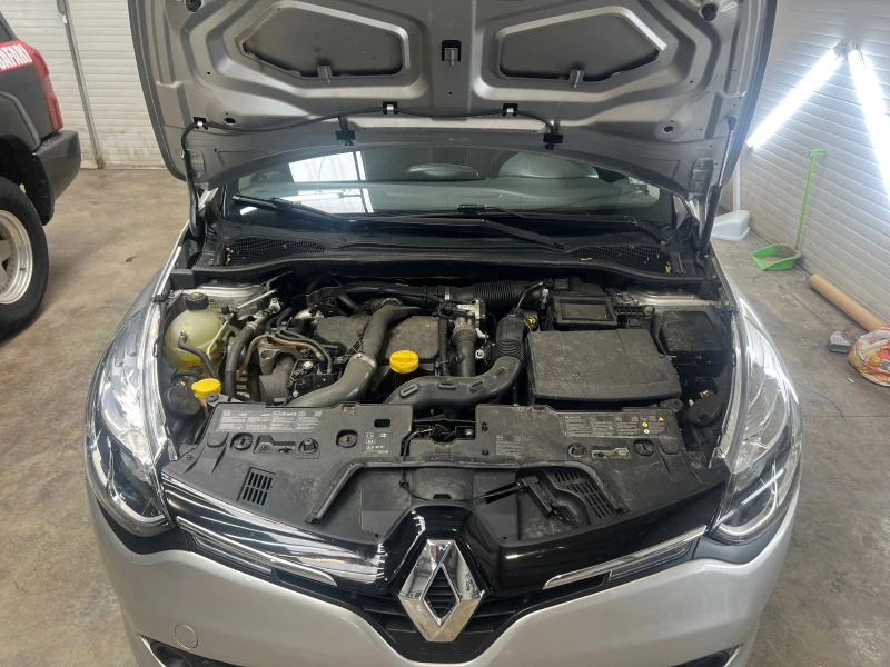 Renault Clio, снимка 10 - Автомобили и джипове - 47113349