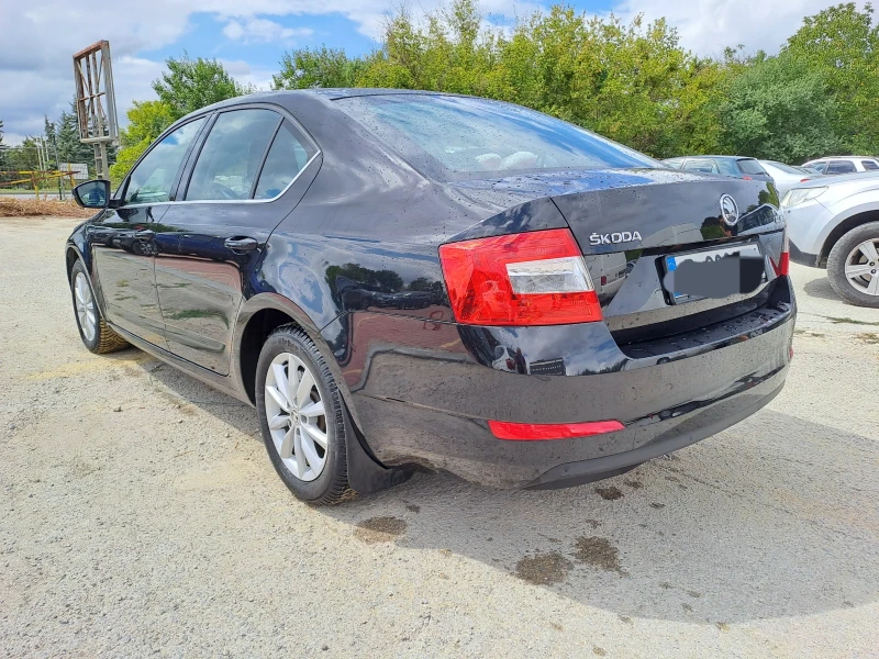 Skoda Octavia, снимка 2 - Автомобили и джипове - 47066717