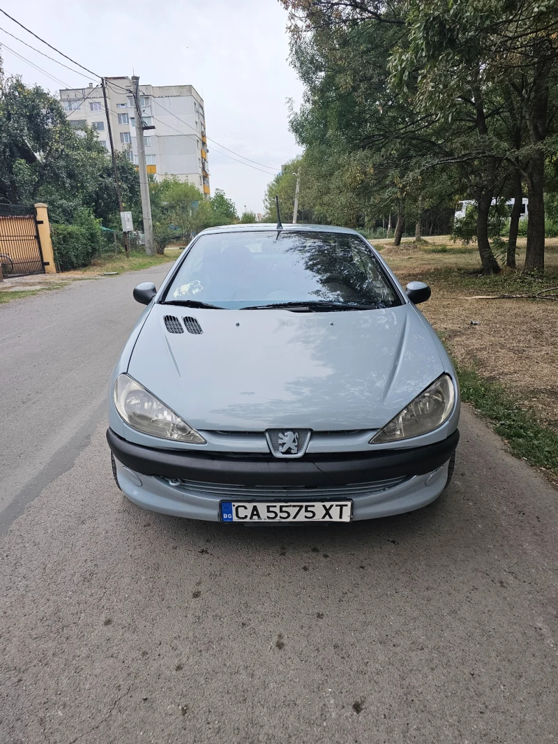 Peugeot 206  Газов инжекцион, снимка 1 - Автомобили и джипове - 47270300